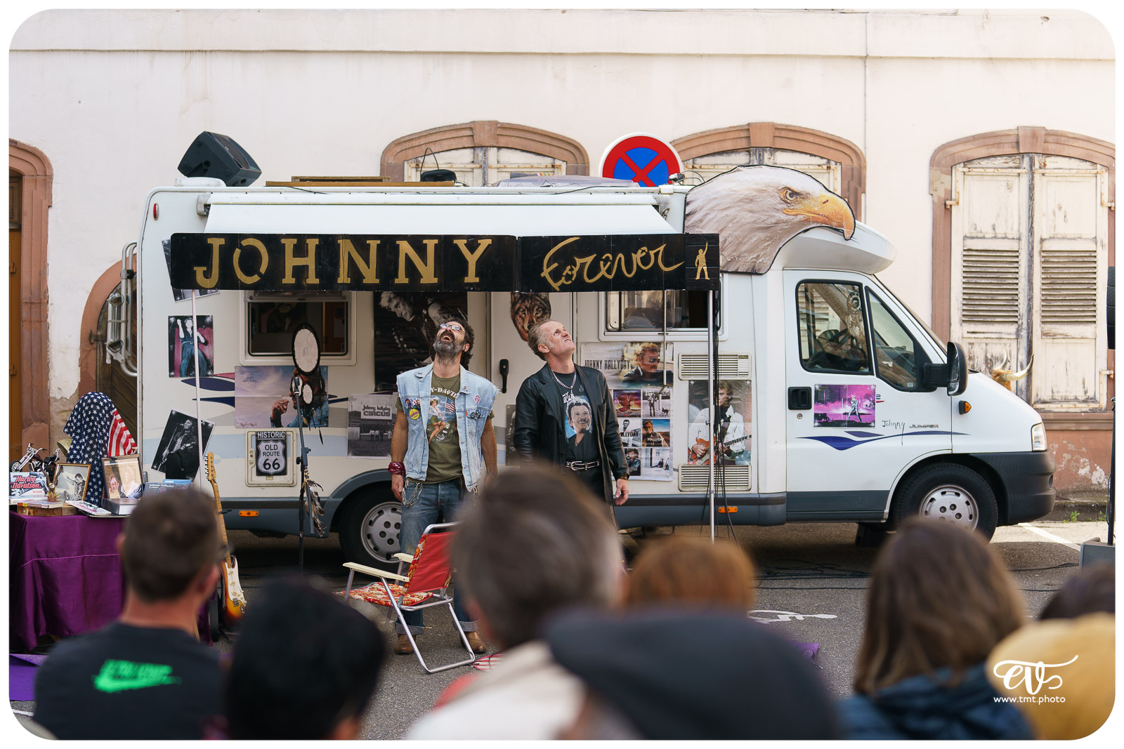 JOHNNY FOREVER (THE FIVE FOOT FINGERS)